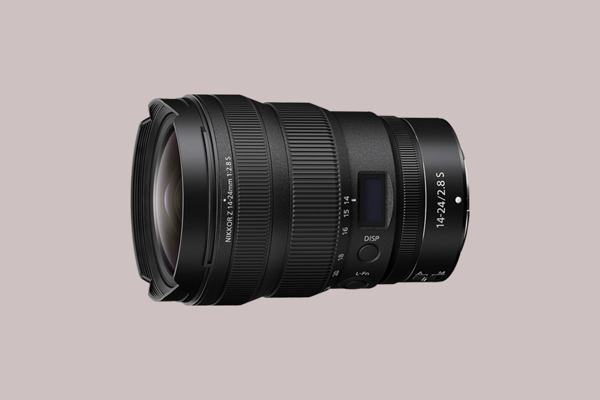 A wide-angle camera lens with branding, visible controls, and a display screen on a neutral background.